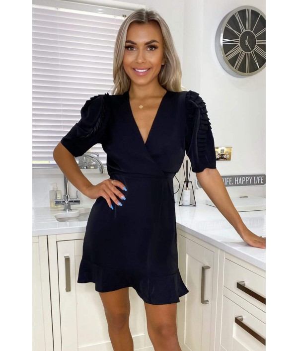 Black Pleated Sleeve Skater Dr...